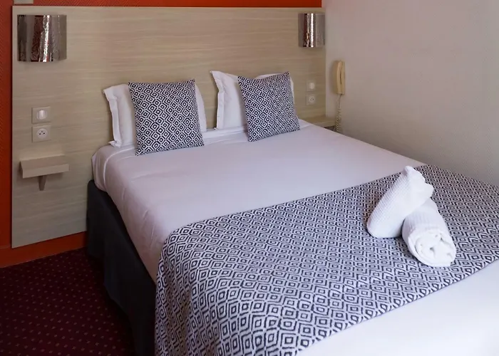 Hotel De Paris La Defense